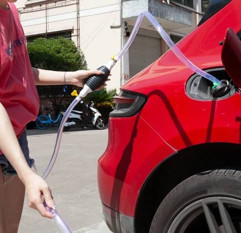 🔥Pompe à Siphon Manuelle Universelle – Essence, Huile, Eau – Robuste & Facile d’Utilisation🔥